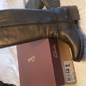 Clark's Riddle Black Leather Riding Boot 10M NWB
